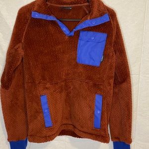 Women’s small Cotopaxi pullover